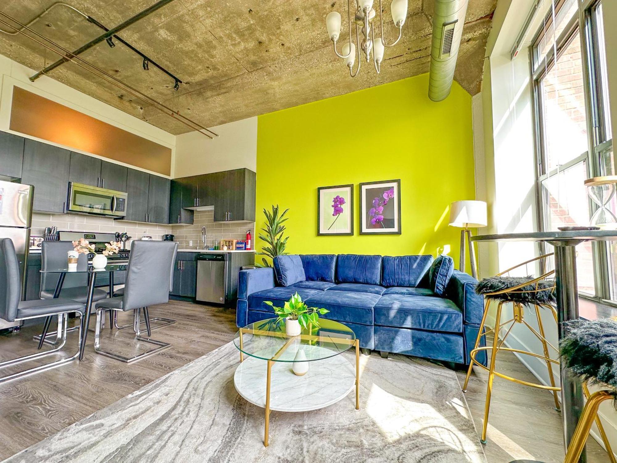 Group-friendly 2br With Optional Parking And Gym Access Near Mccormick Place And Soldier Field Apartment Chicago